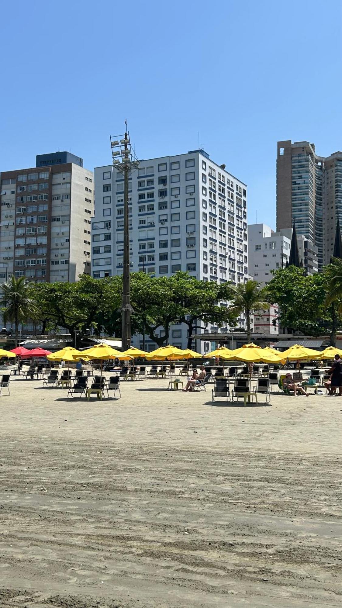 Apartamento Frente A Praia Do Embare Santos Exterior photo